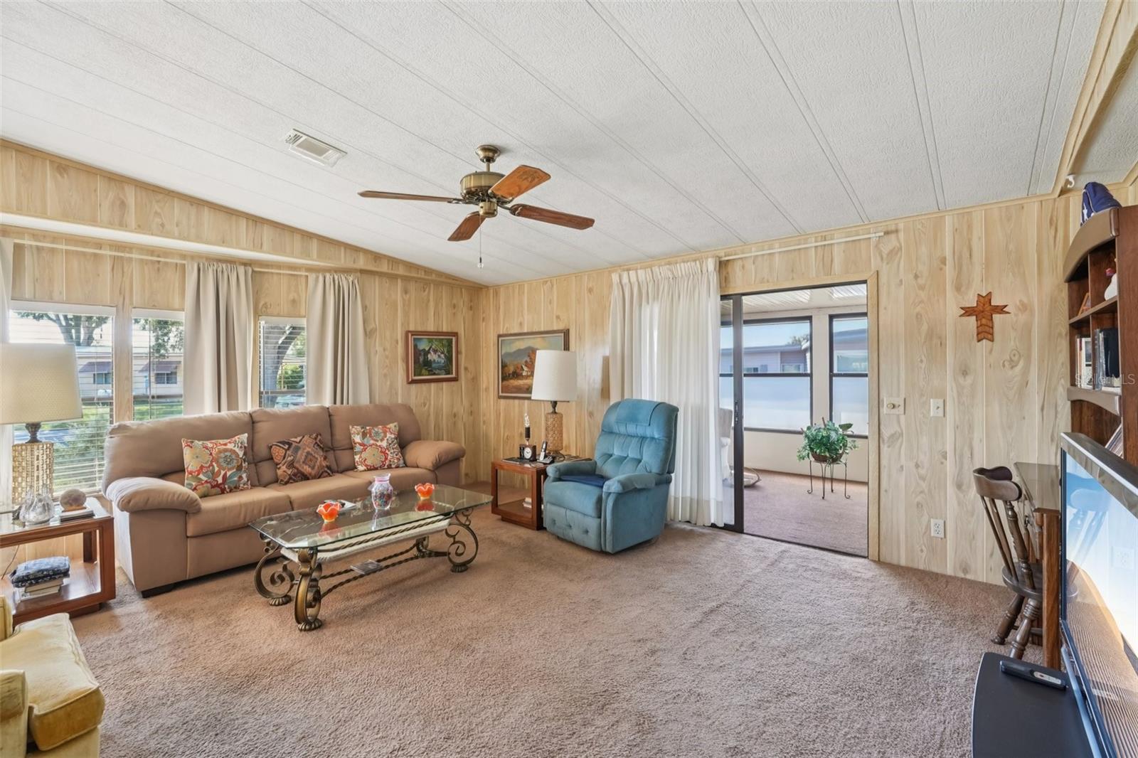 TAVARES LAKE FRANCES ESTATES - Residential