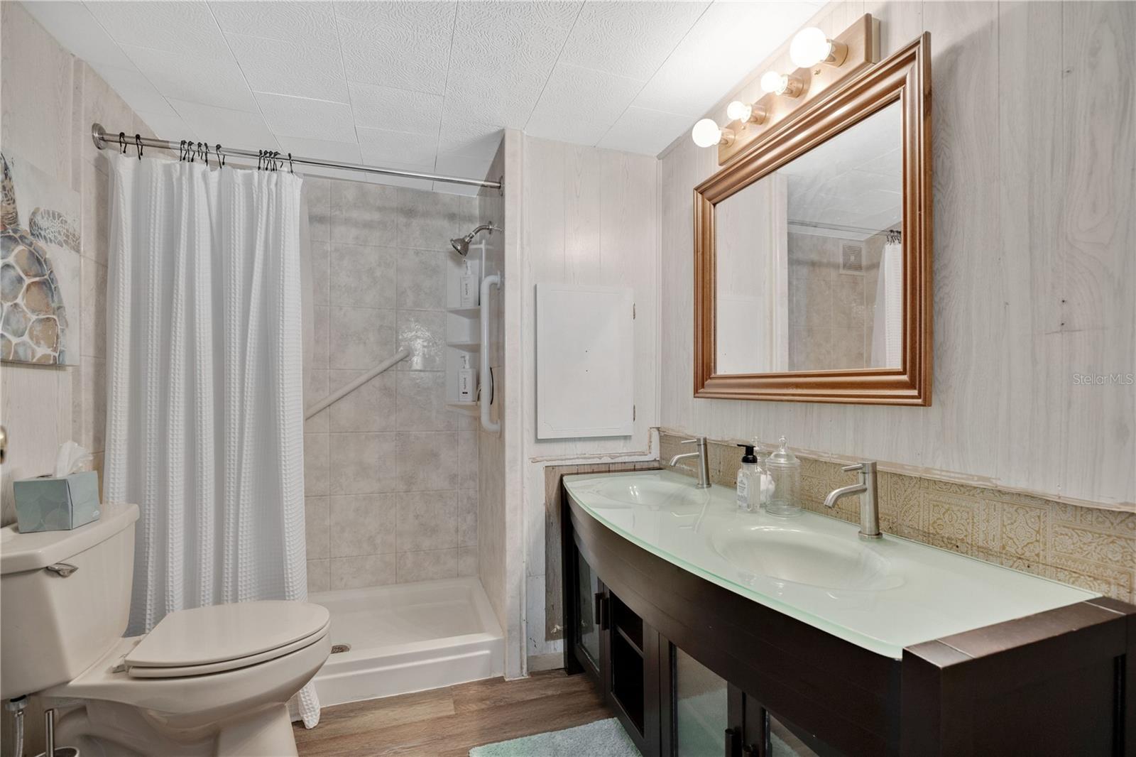 LEISURE WORLD PARK - Residential