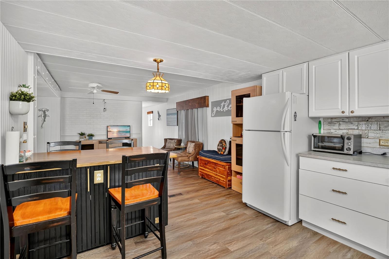 LEISURE WORLD PARK - Residential