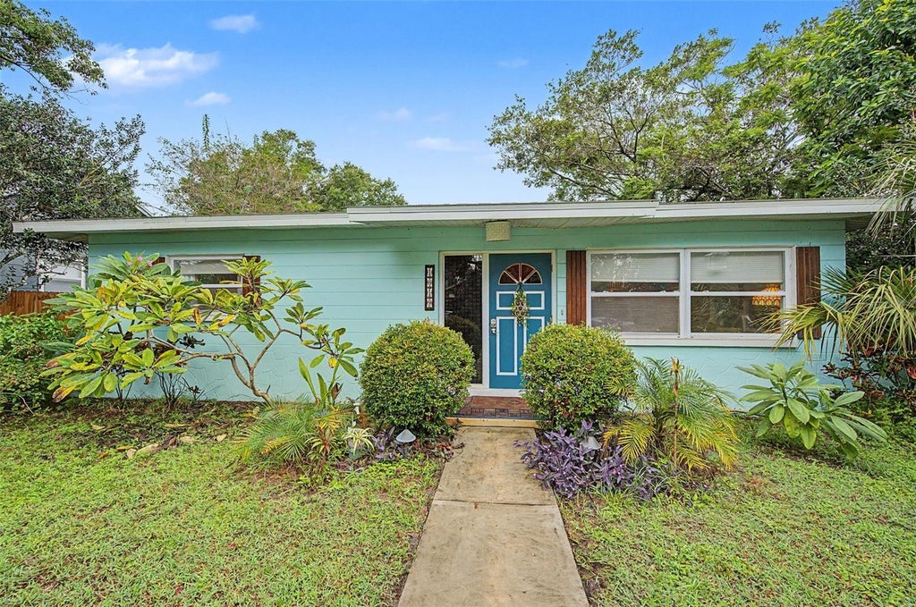 Photo of 1619 53rd Street S, Gulfport, FL 33707 (MLS # TB8555130)