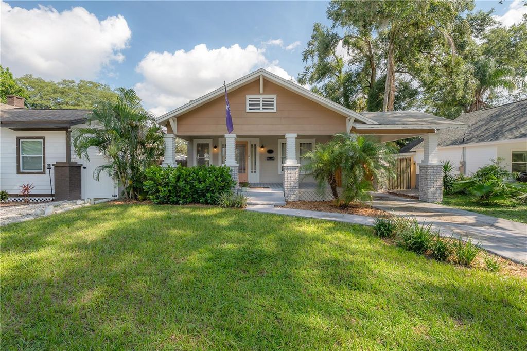 Photo of 207 W Hiawatha Street, Tampa, FL 33604 (MLS # TB8422109)