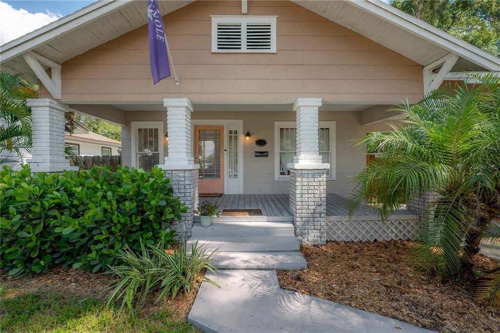 Photo of 207 W Hiawatha Street, Tampa, FL 33604 (MLS # TB8422109)