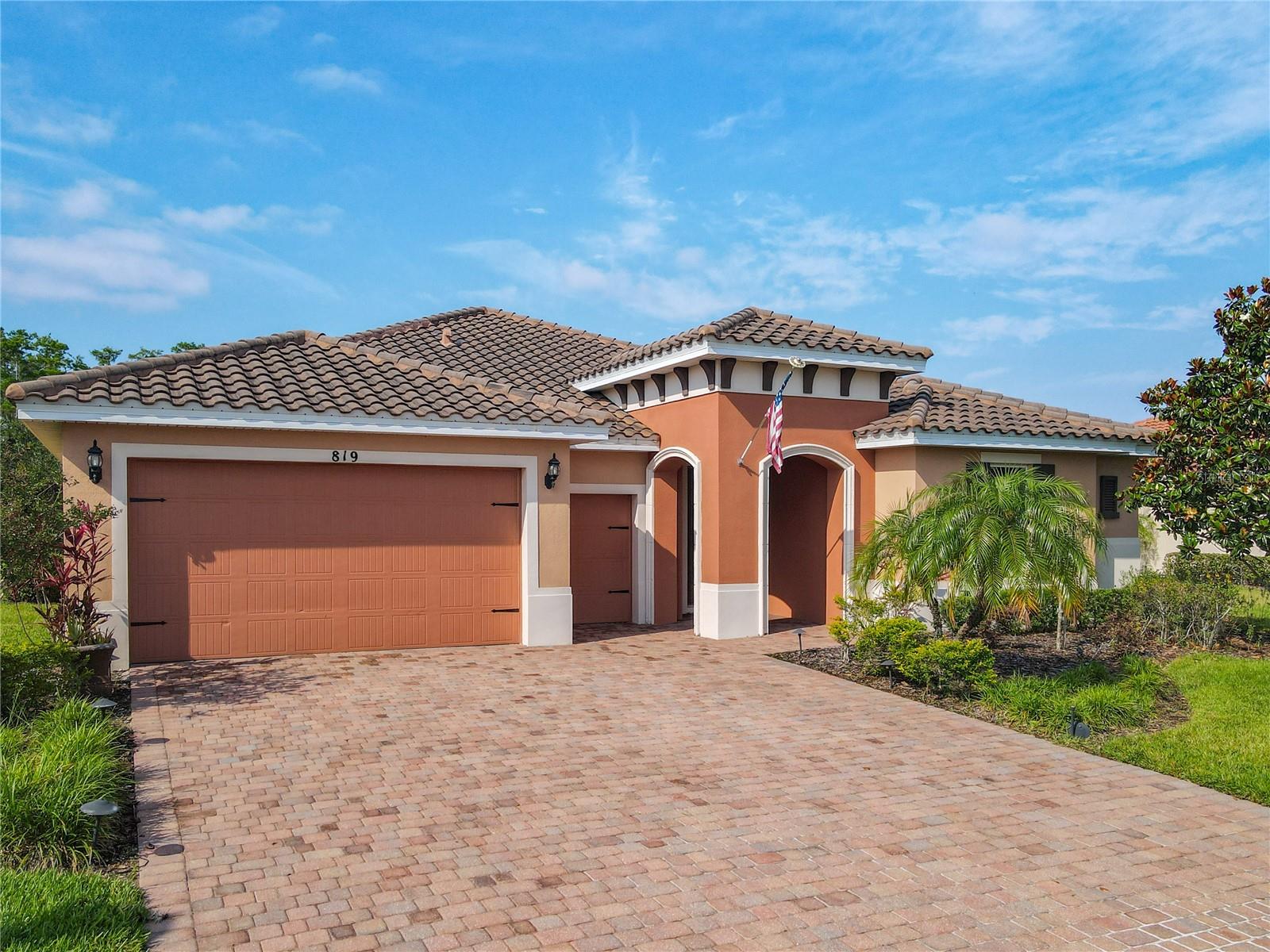 819 SAN RAPHAEL STREET