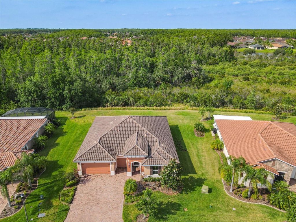 Photo of 819 San Raphael Street, Kissimmee, FL 34759 (MLS # S5144376)