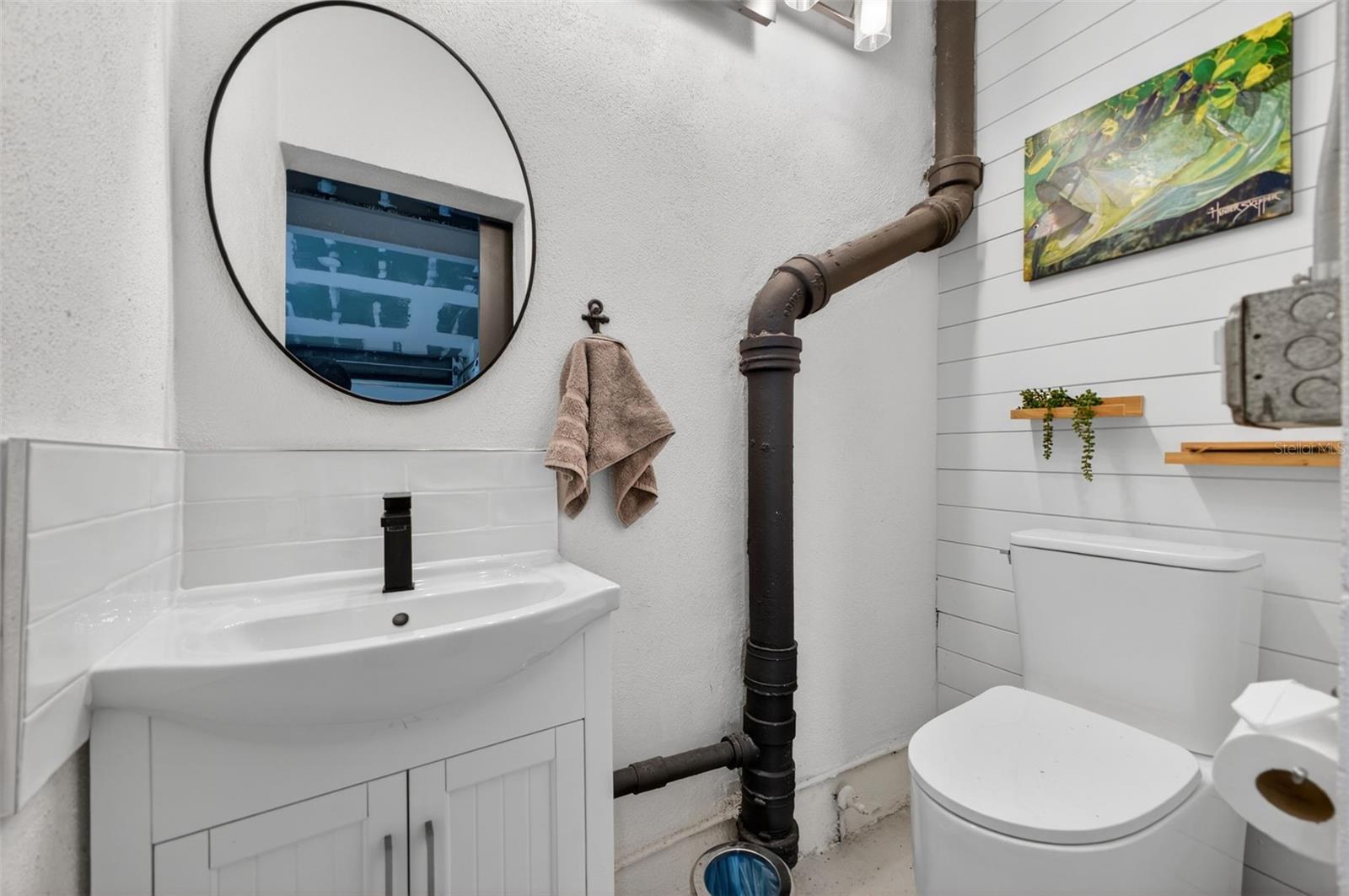 VENETIAN POINT - Residential