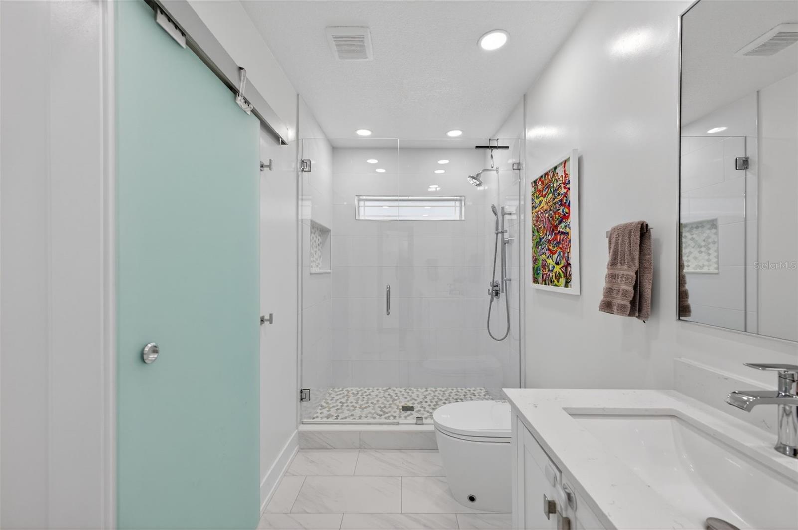 VENETIAN POINT - Residential