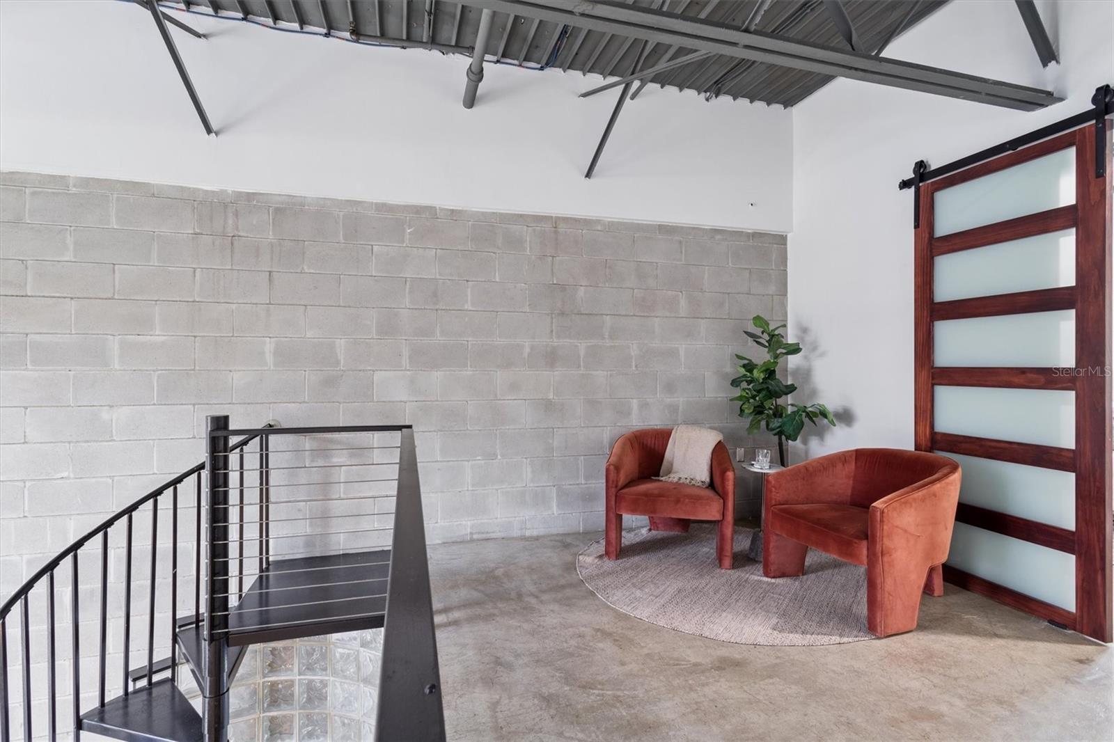 CHANNELSIDE LOFTS - Residential