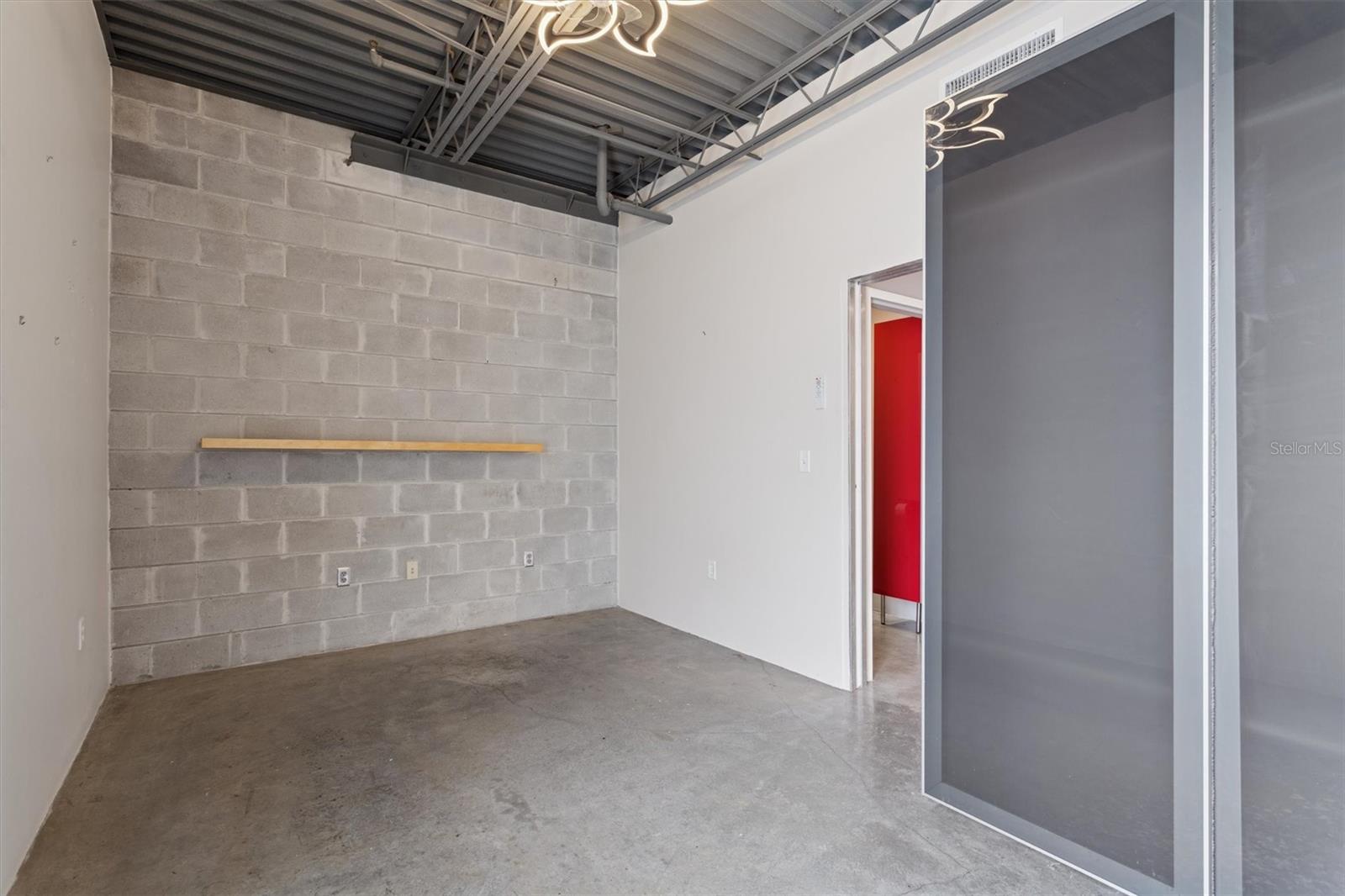 CHANNELSIDE LOFTS - Residential