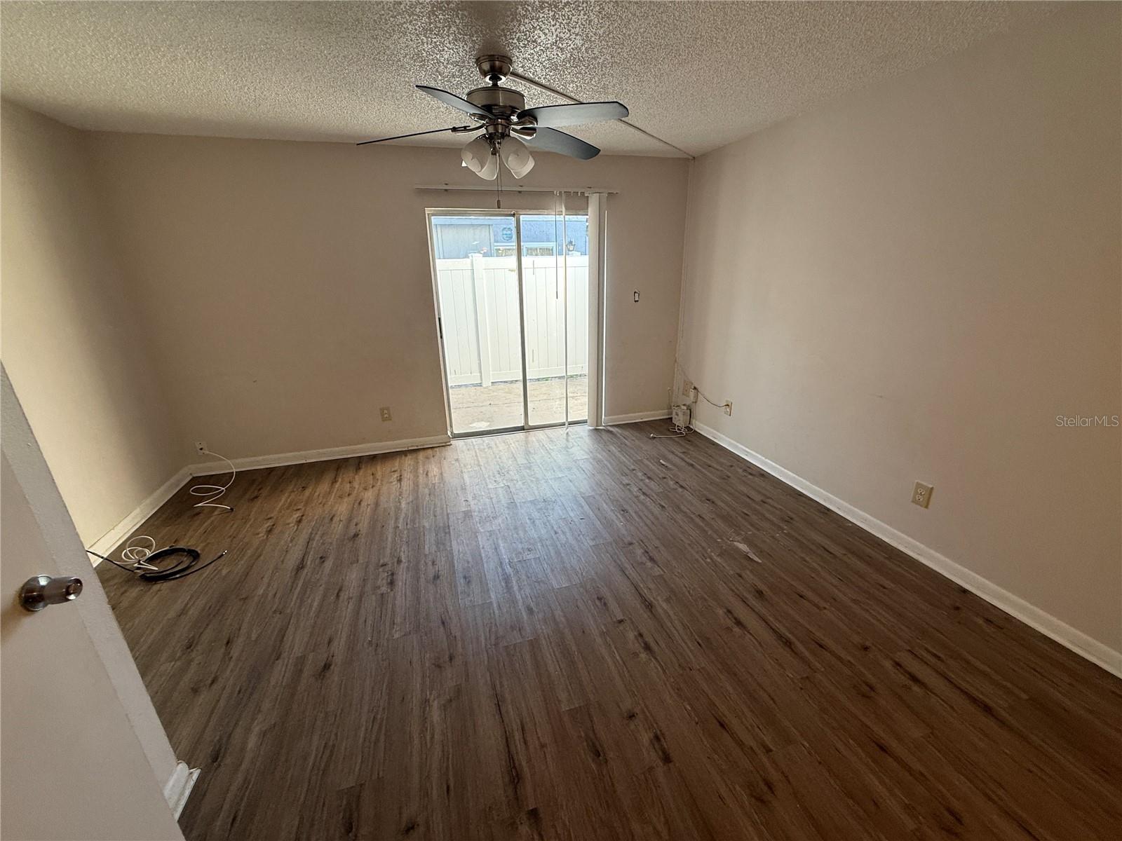 WASHINGTON SQUARE TOWNHOME CON - Residential