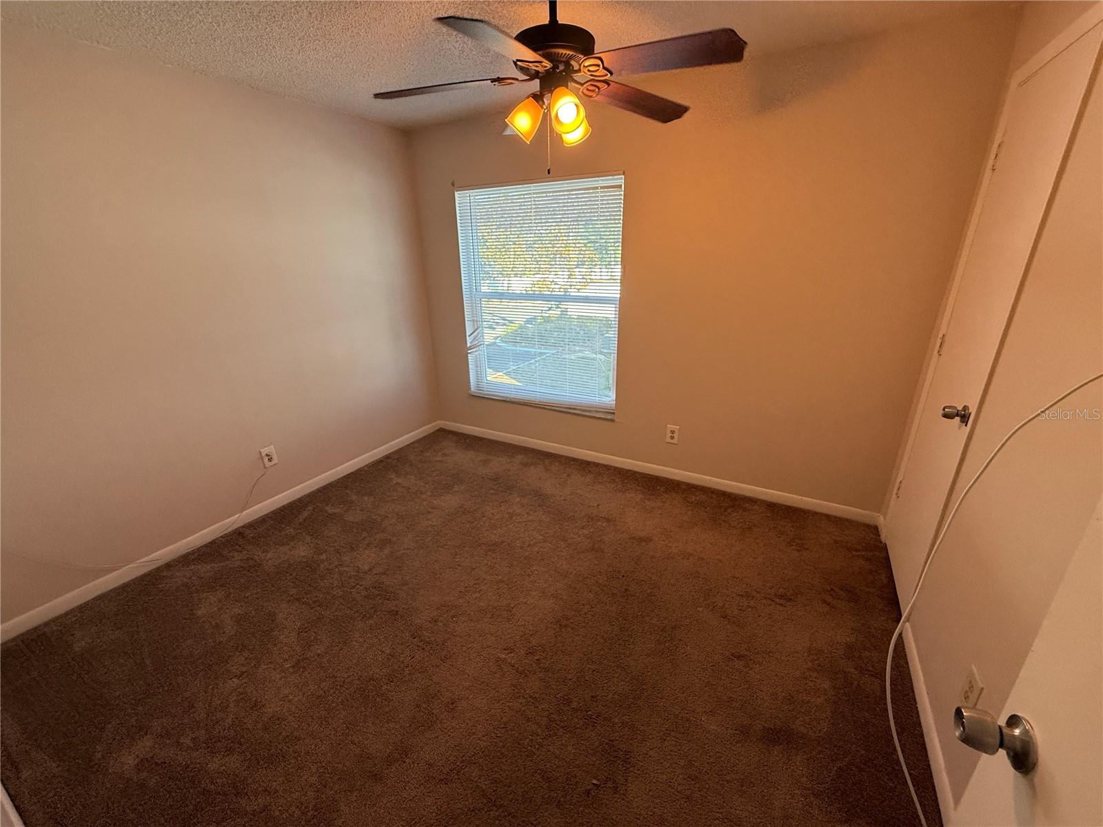 WASHINGTON SQUARE TOWNHOME CON - Residential