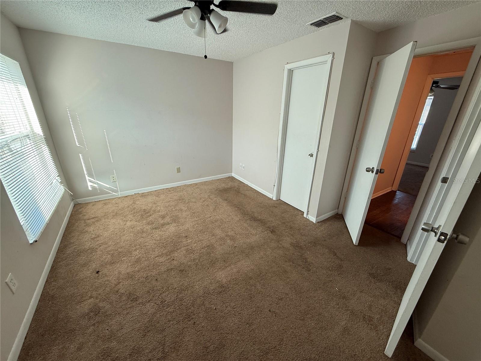 WASHINGTON SQUARE TOWNHOME CON - Residential