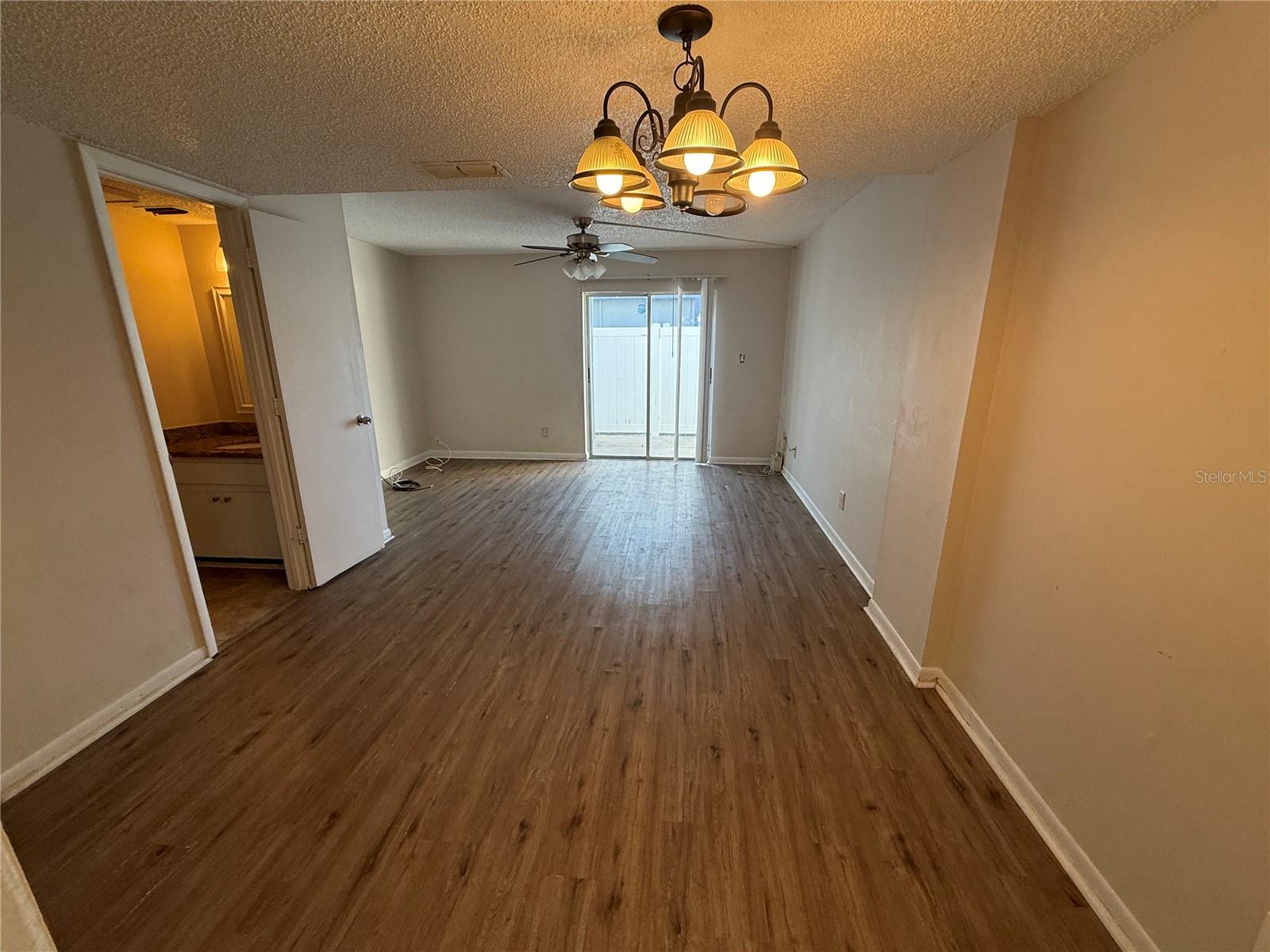 WASHINGTON SQUARE TOWNHOME CON - Residential