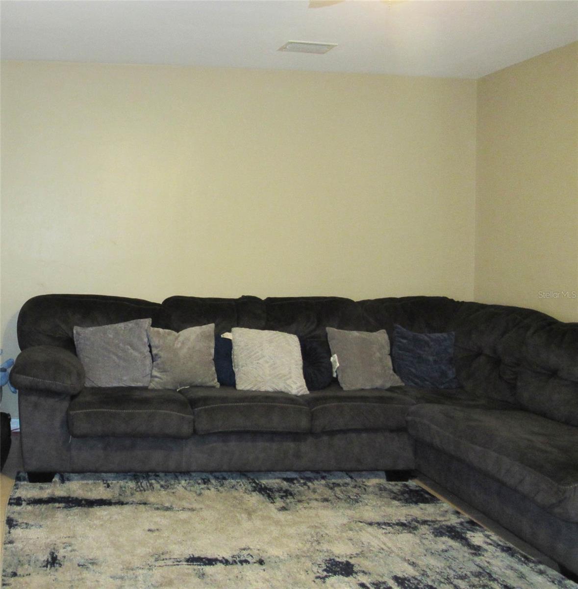 2911 SW 38TH PLACE