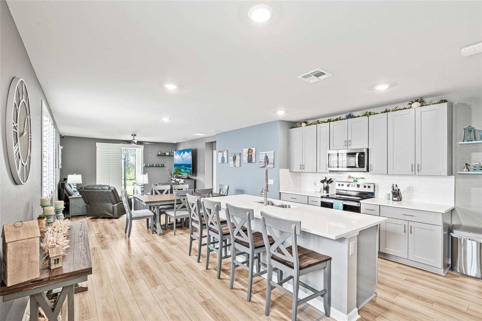 44239 FRONTIER DRIVE