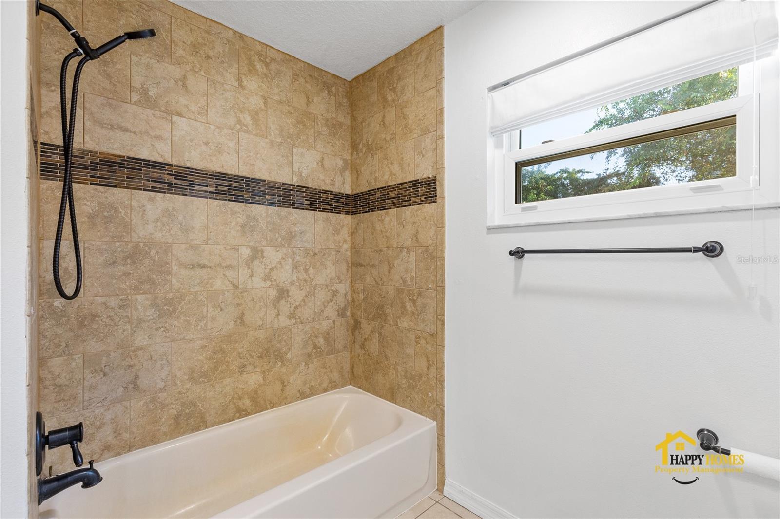 BAY LAKE RANCH UNIT 02 - Residential Lease