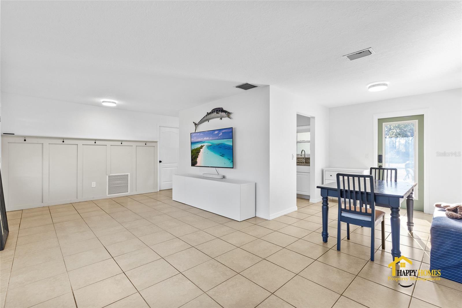 BAY LAKE RANCH UNIT 02 - Residential Lease