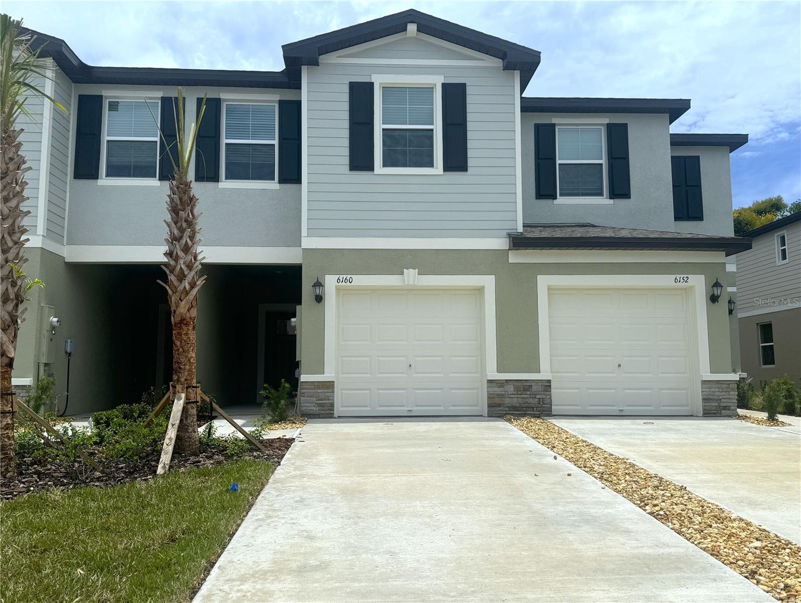 Don't miss this 3 bedroom, 2.5 bathroom, 1 car garage townhome at The Townes at Lake Thomas gated community. Stainless steel appliances. Granite countertops with beautiful matching cabinets throughout the house. Master suite with walk-in closet. Open concept kitchen, living and dining area with formal entrance area on the first floor. Cover, screened lanai, Guest parking and Community pool. Short distance from the front door leads you to a dock overlooking beautiful Lake Thomas. This townhome is in the highly rated Land O' Lakes High School District. Close to shopping, entertainment, medical providers and more.