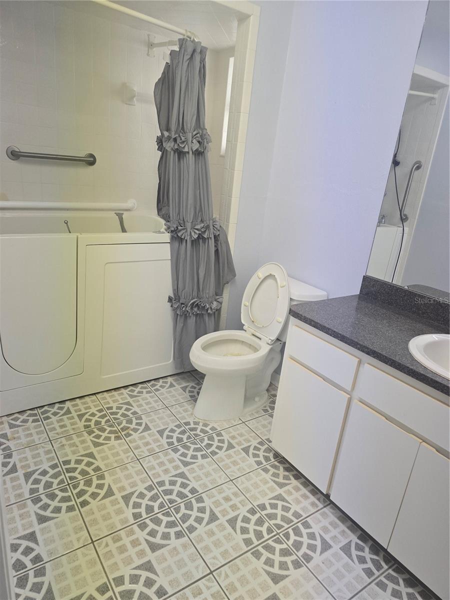 6632 SWEETBRIAR LANE