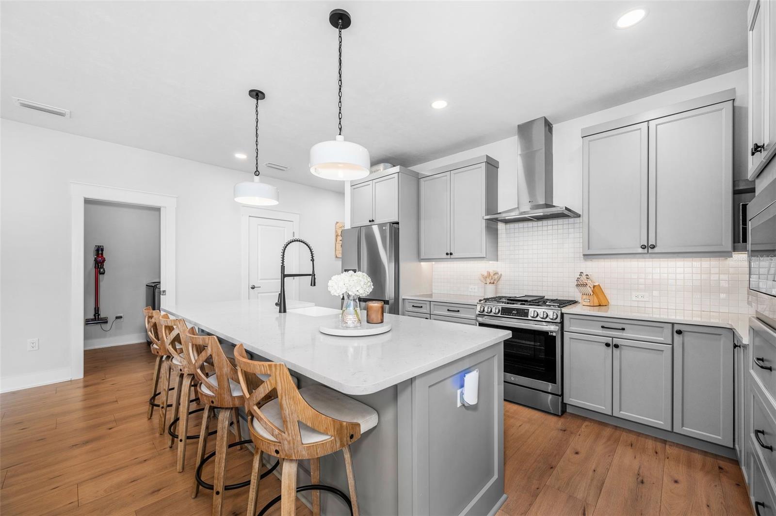 LAUREATE VILLAGE PH I UNIT I PB 37 PG 26 - Residential