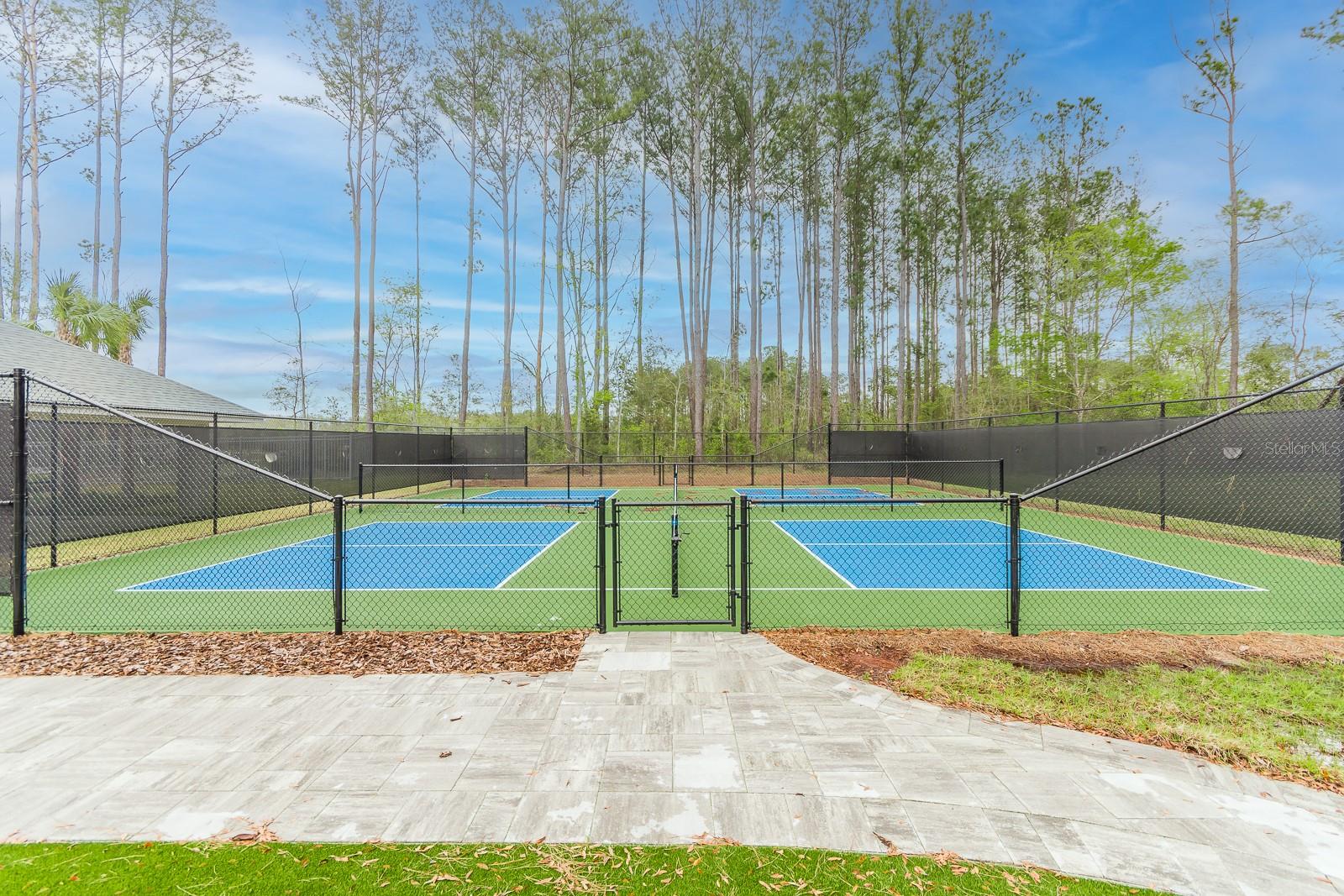 LAUREATE VILLAGE PH I UNIT I PB 37 PG 26 - Residential