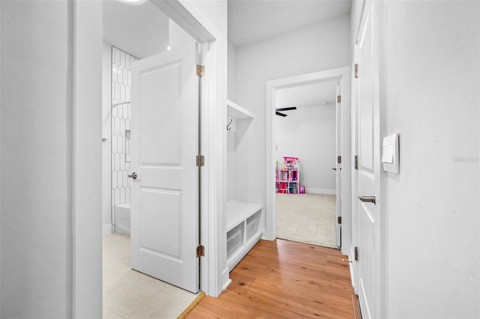 LAUREATE VILLAGE PH I UNIT I PB 37 PG 26 - Residential