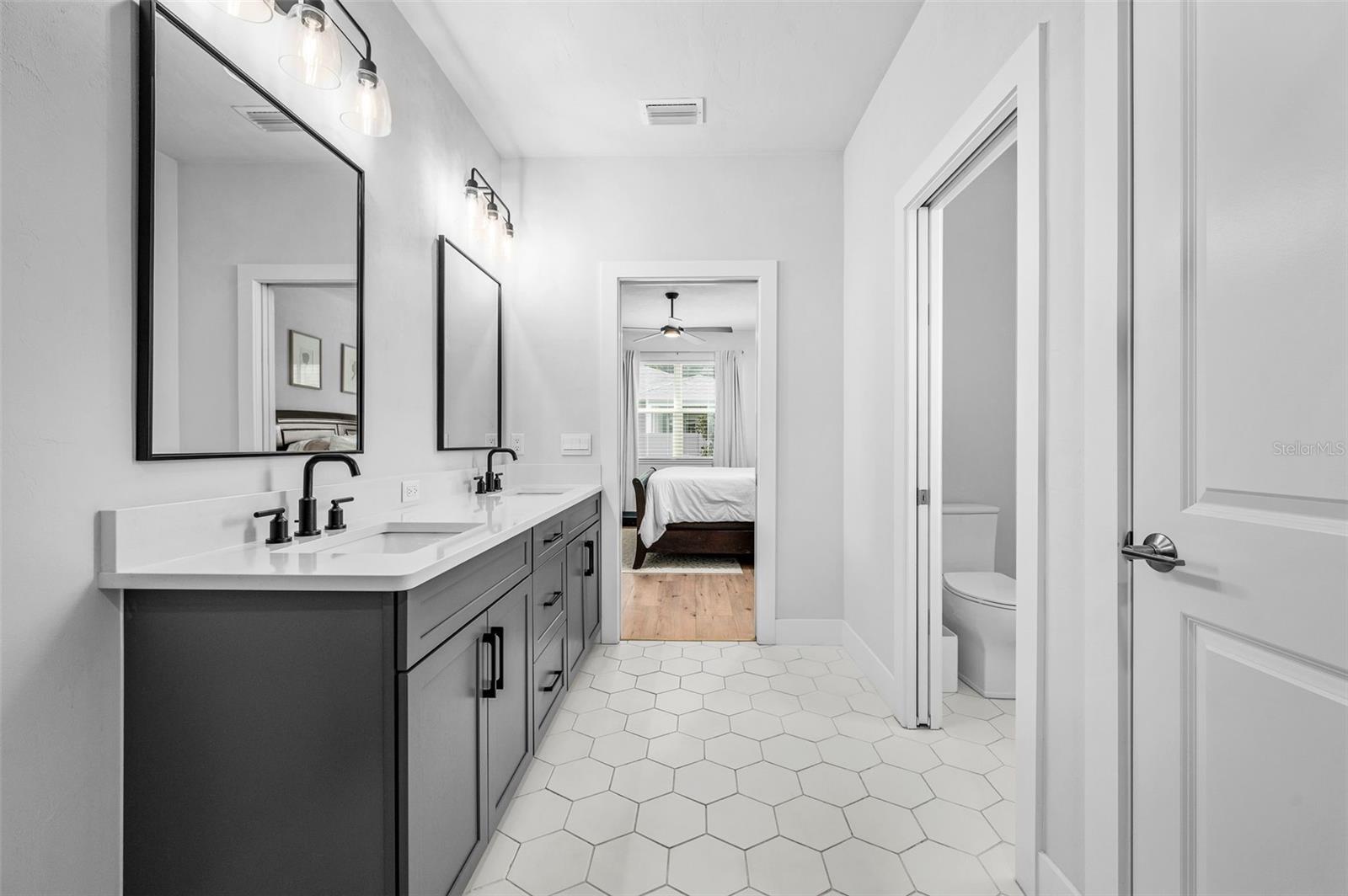 LAUREATE VILLAGE PH I UNIT I PB 37 PG 26 - Residential