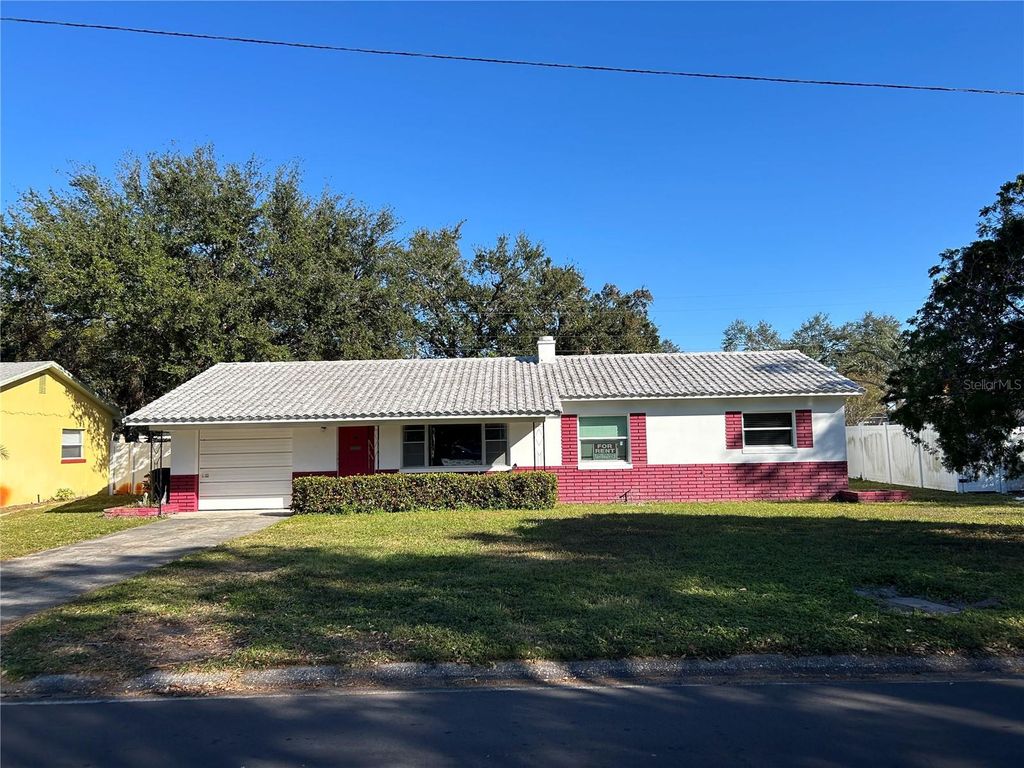 Photo of 2833 62nd Street N, St Petersburg, FL 33710 (MLS # A4654476)