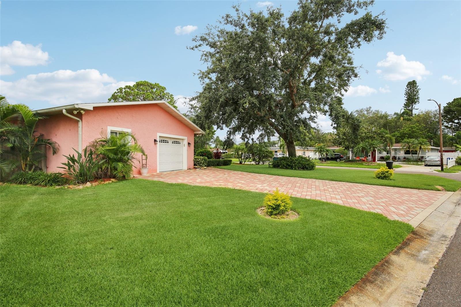 6897 18TH STREET N