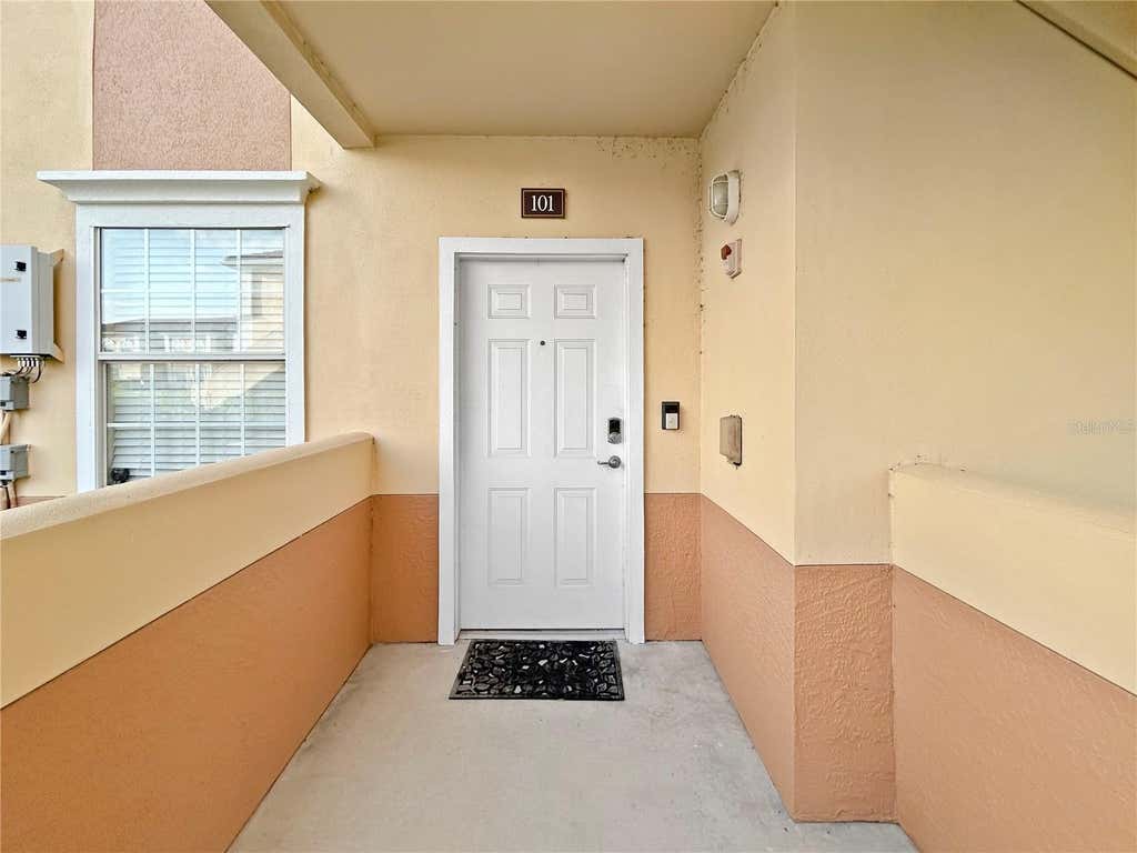 Photo of 1025 Villagio Circle #101, Sarasota, FL 34237 (MLS # L4963777)