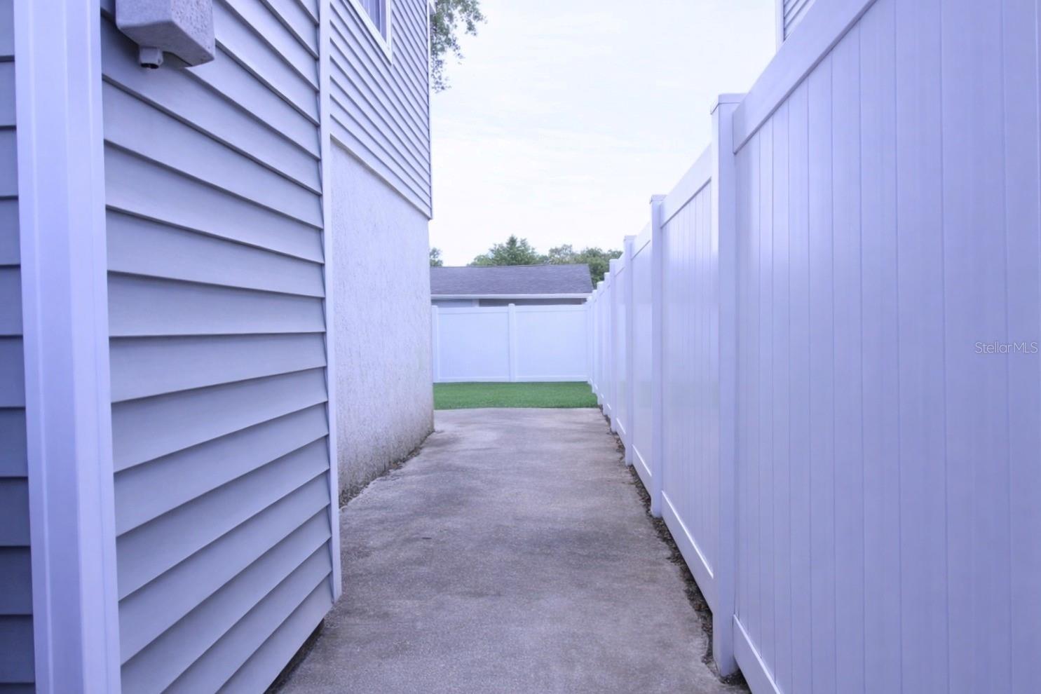 LAKEWOOD GARDENS - Residential