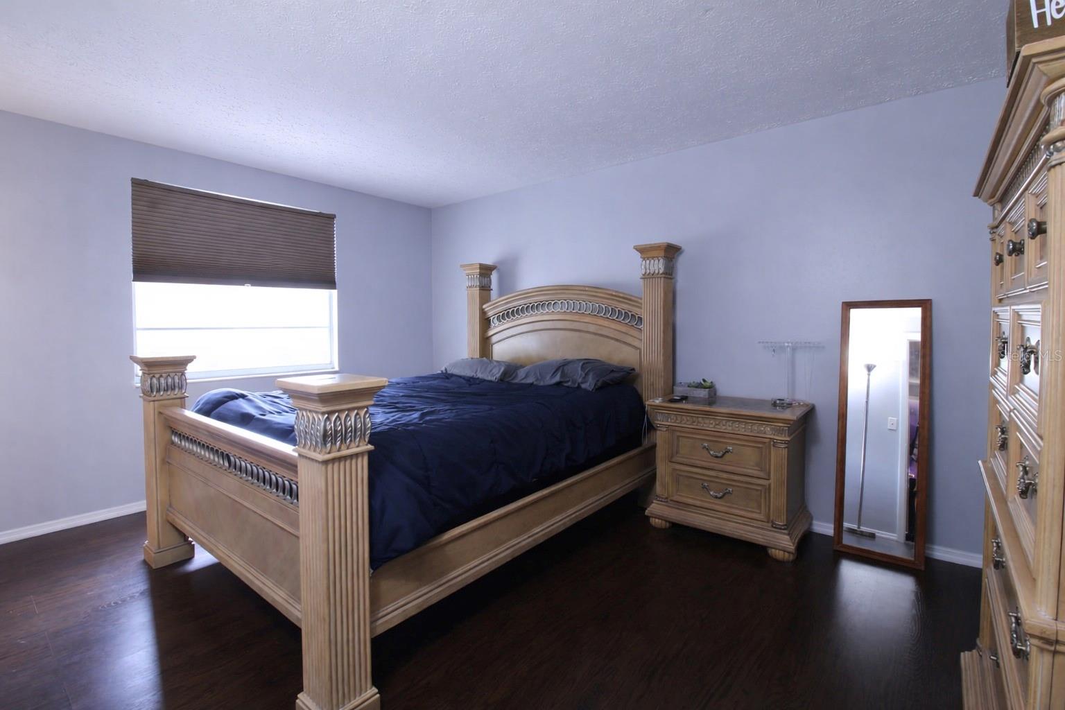 LAKEWOOD GARDENS - Residential