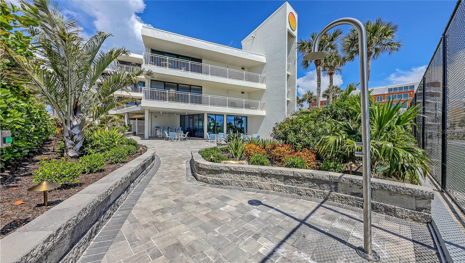 HOUSE SUN - Residential