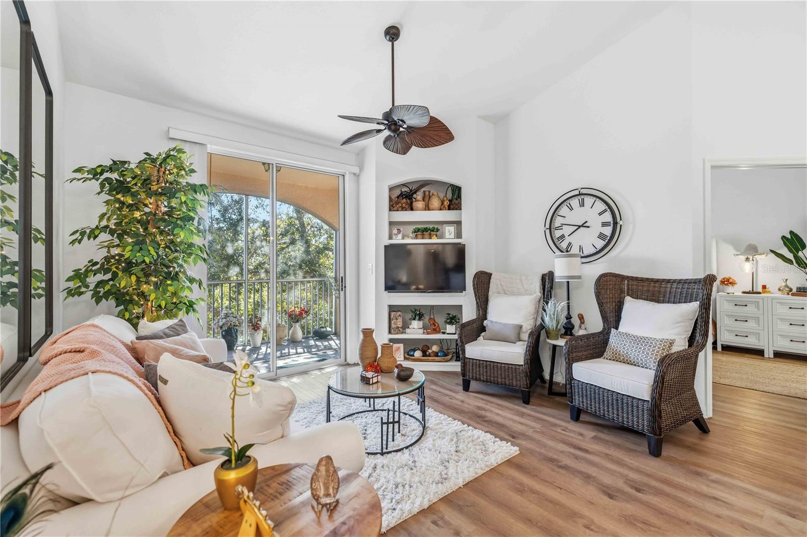 BELLA VILLINO I - Residential Lease