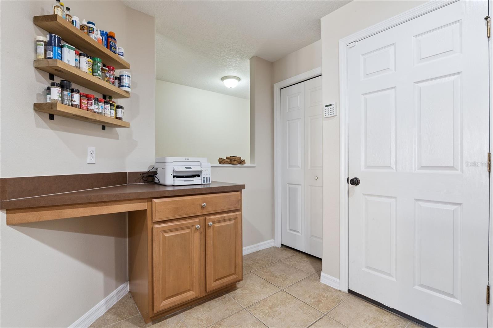 HAWTHORNE GLEN TWNHMS - Residential