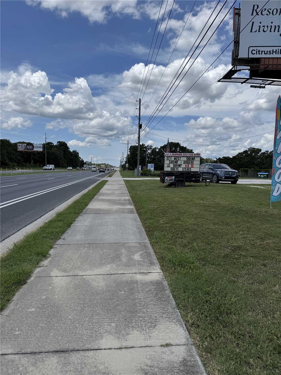 7351 SW HIGHWAY 200