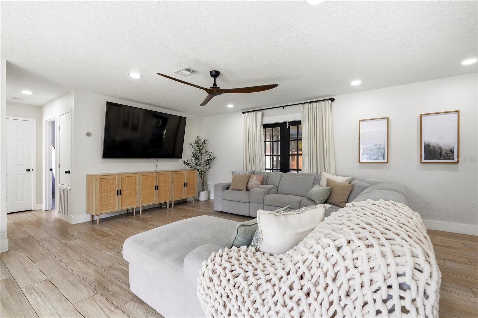 PORT ST JOHN UNIT 04 - Residential