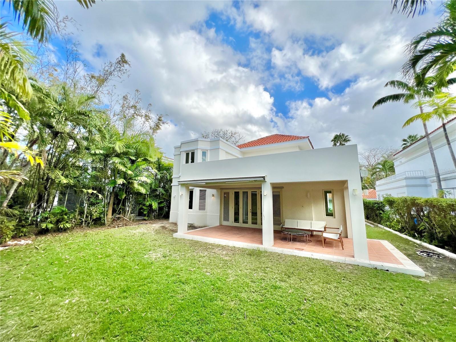 DORADO BEACH EAST - Residential