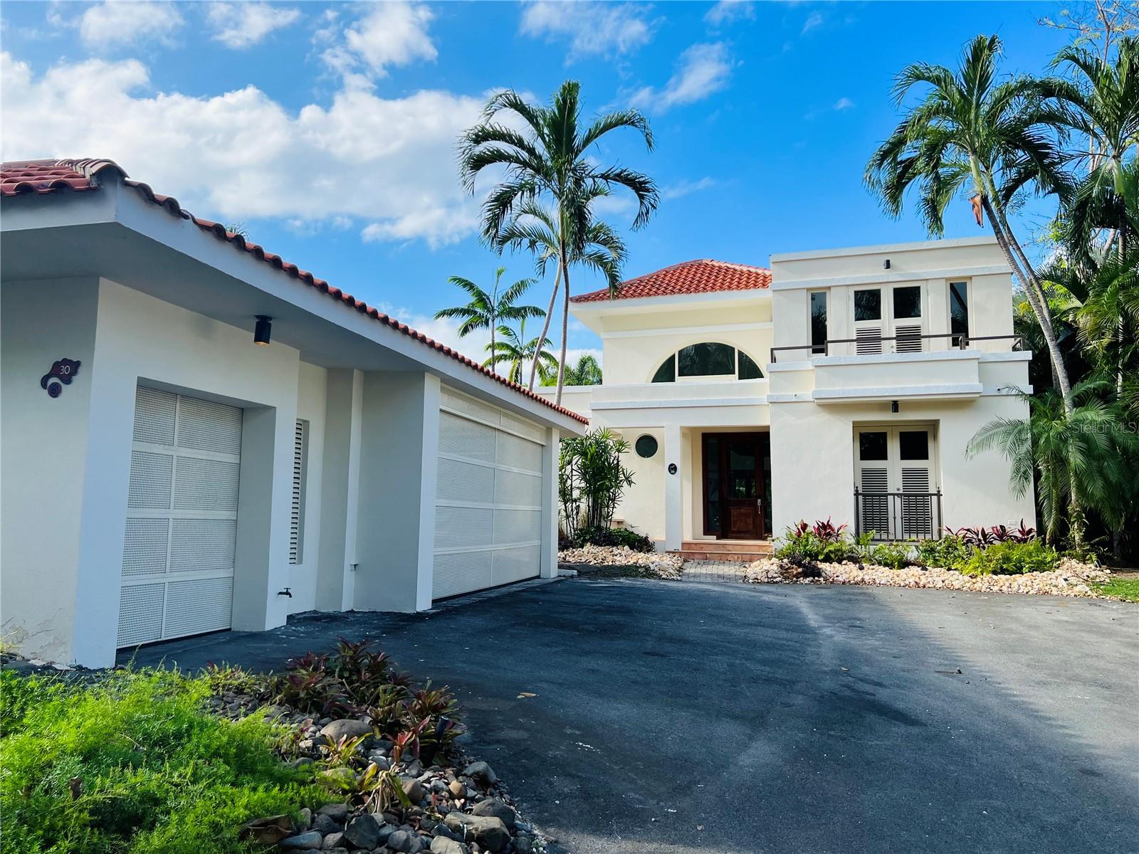 DORADO BEACH EAST - Residential