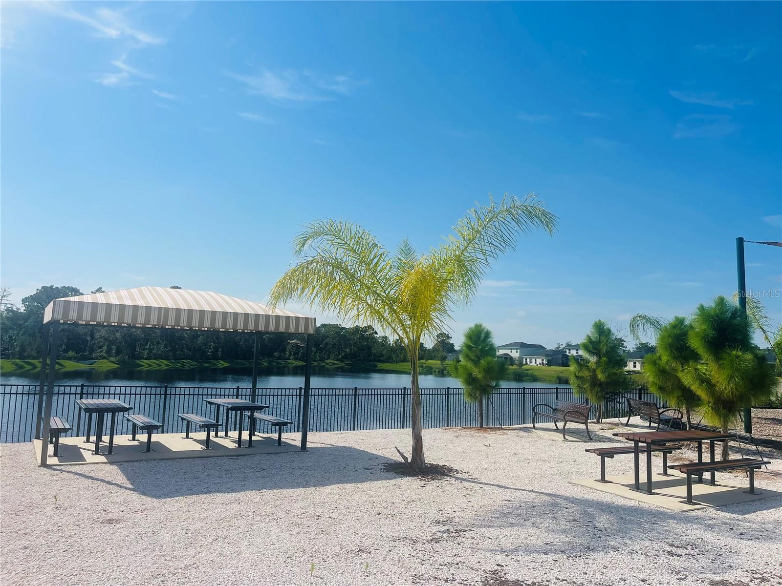 HILLWOOD PRESERVE - Residential