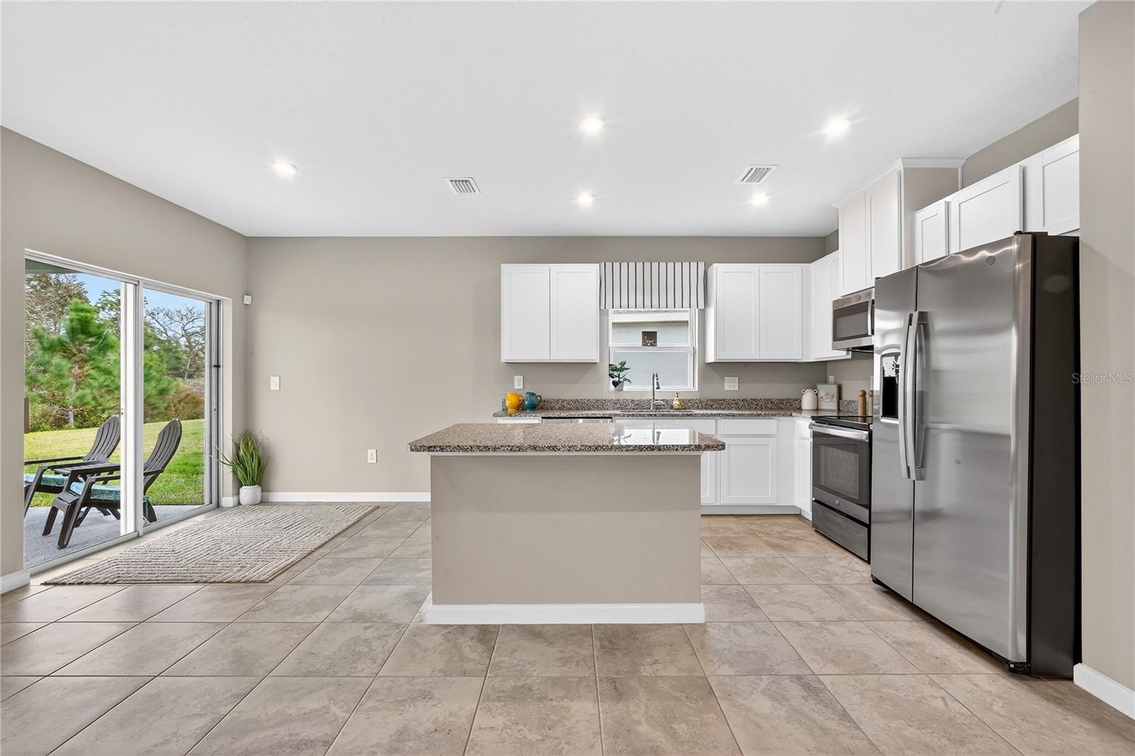 HILLWOOD PRESERVE - Residential