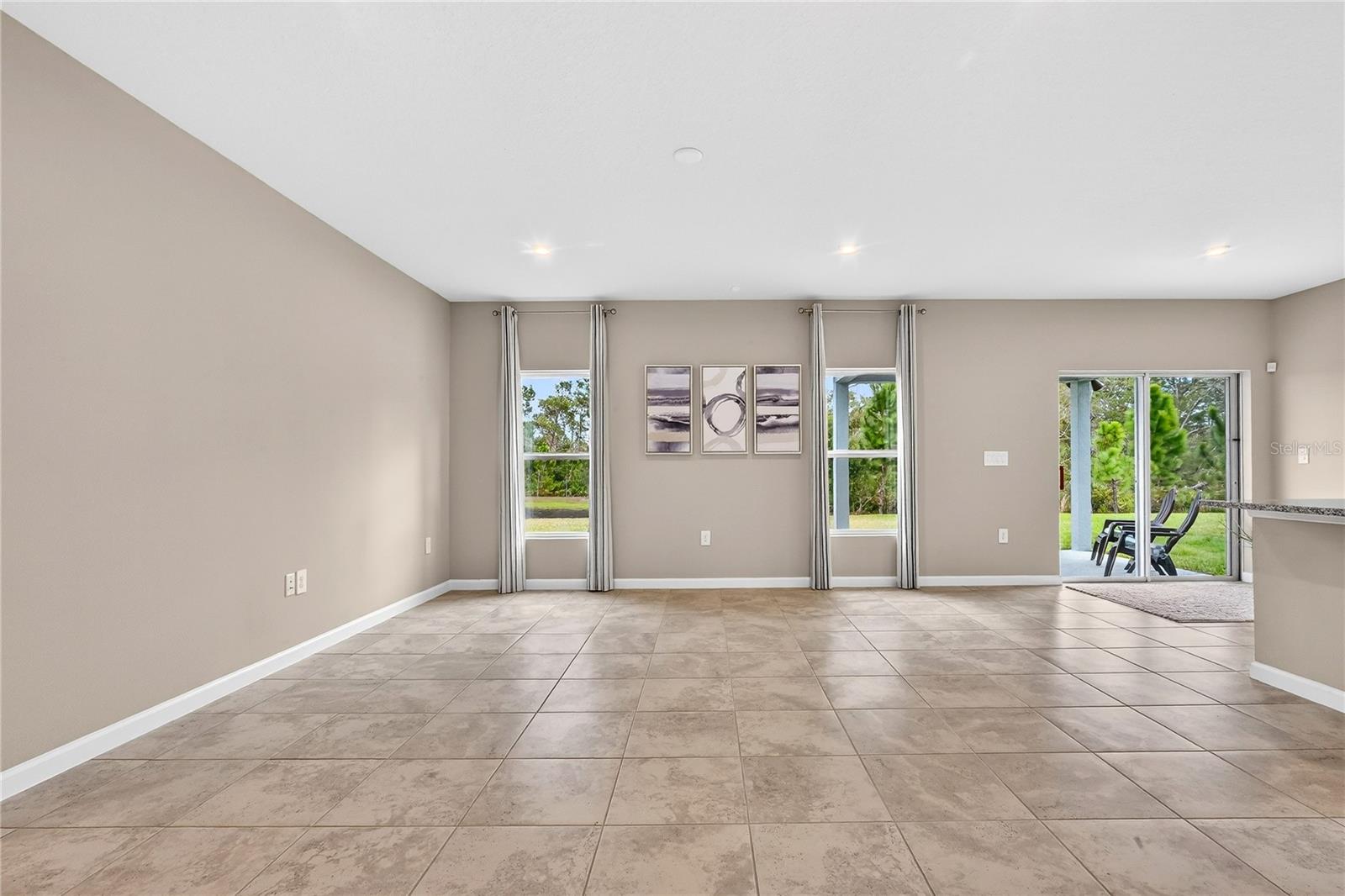 HILLWOOD PRESERVE - Residential