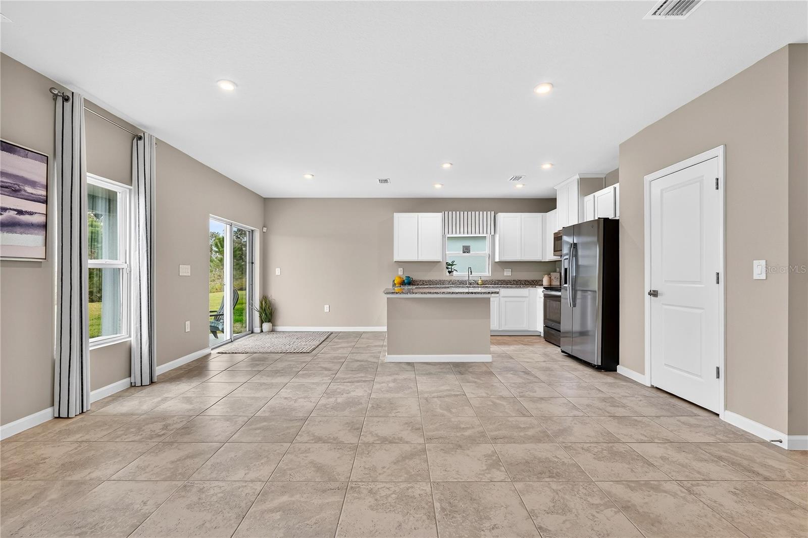 HILLWOOD PRESERVE - Residential