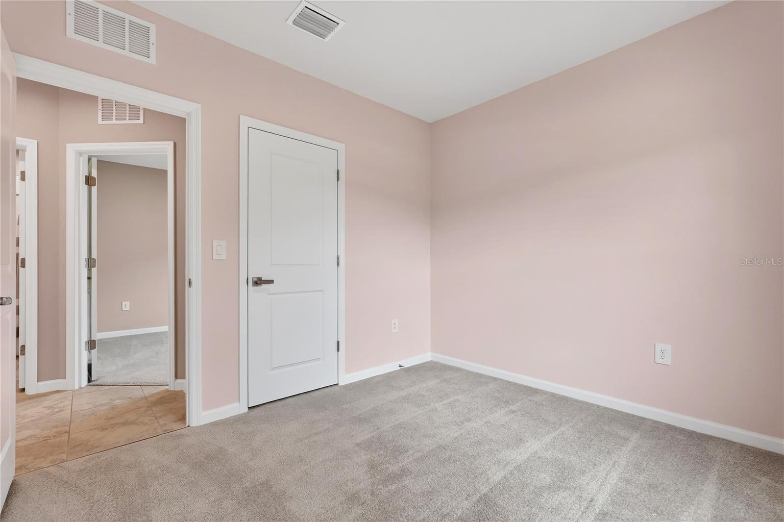 HILLWOOD PRESERVE - Residential