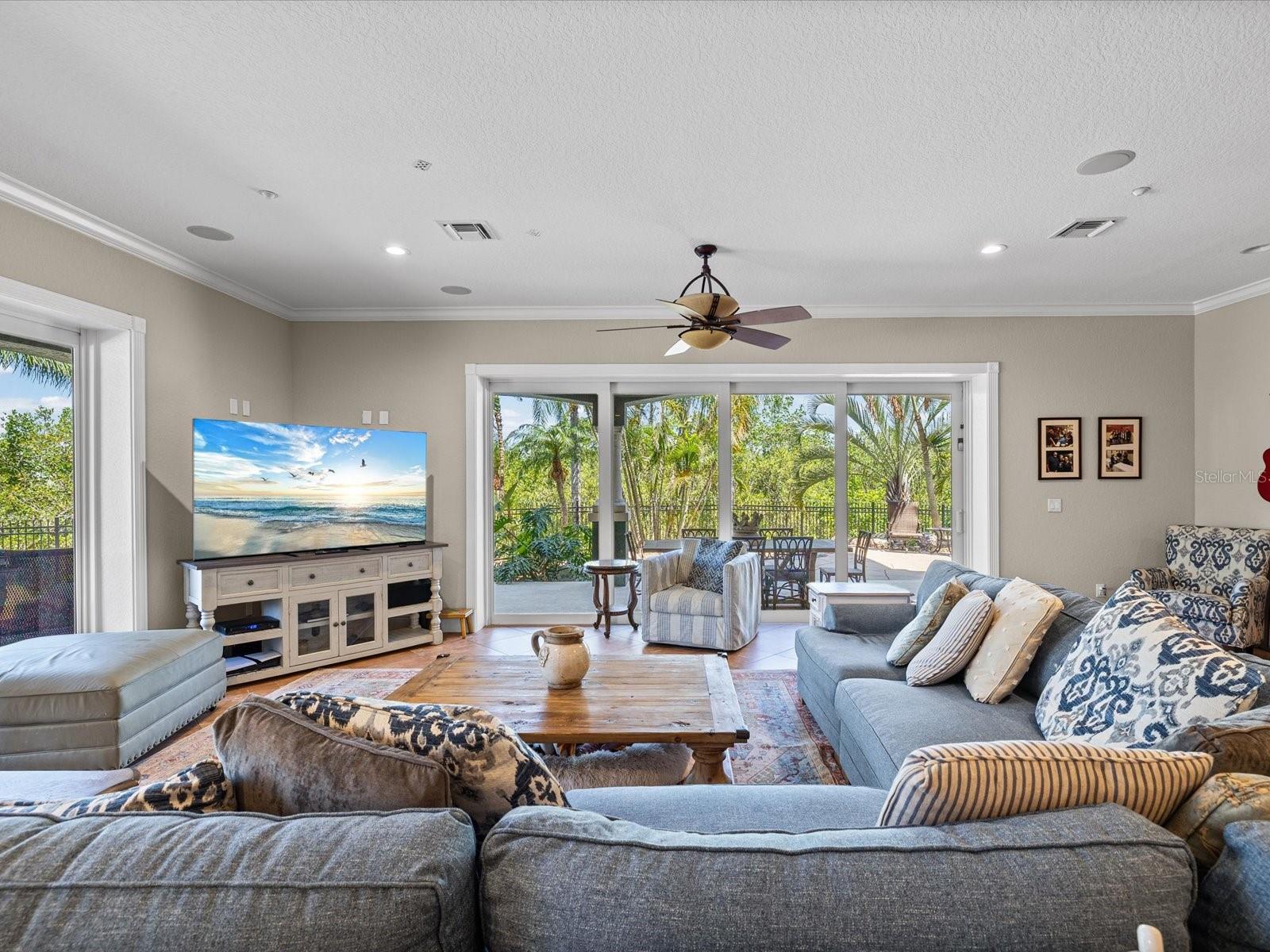 INDIAN ROCKS - Residential