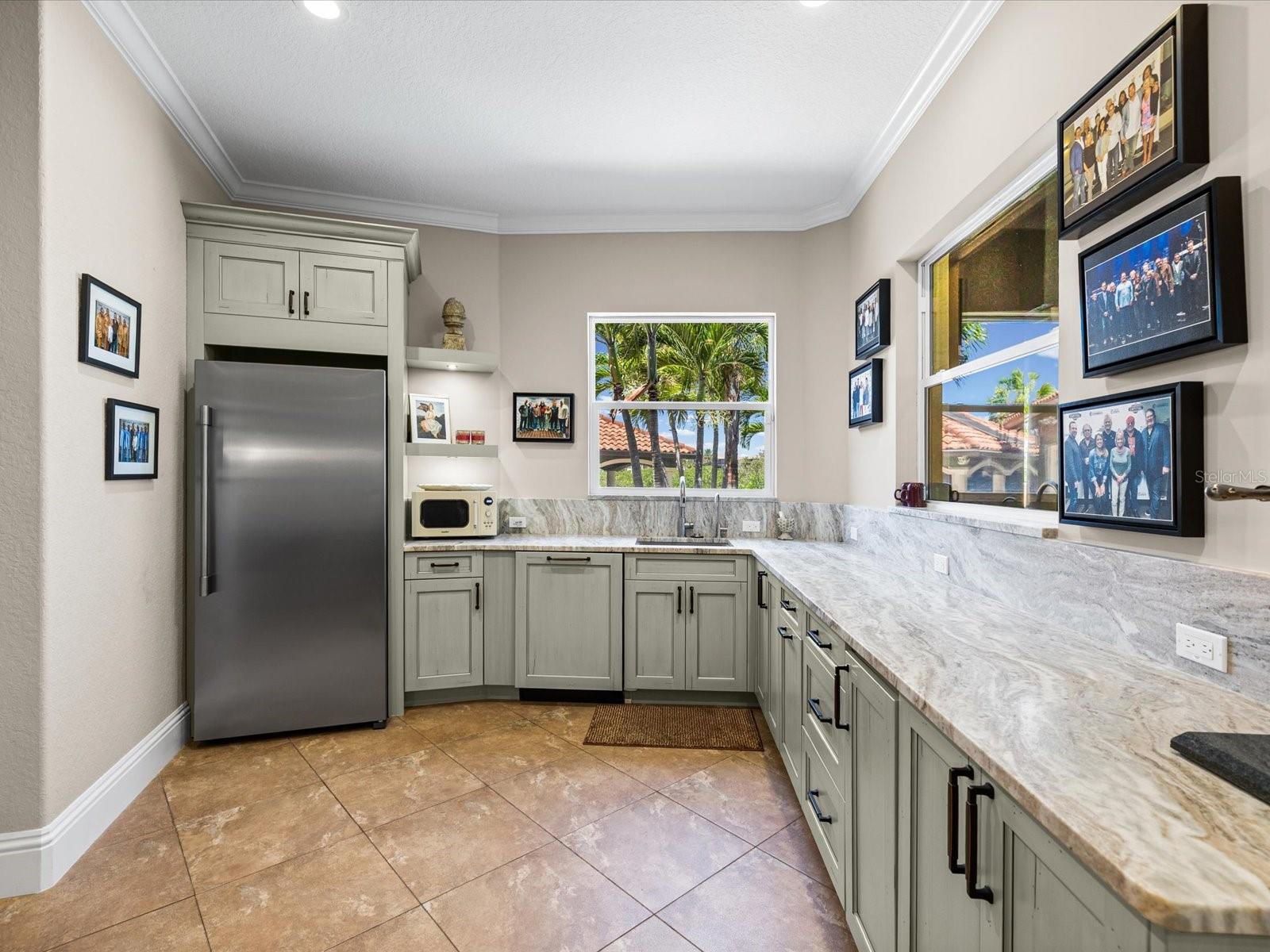 INDIAN ROCKS - Residential