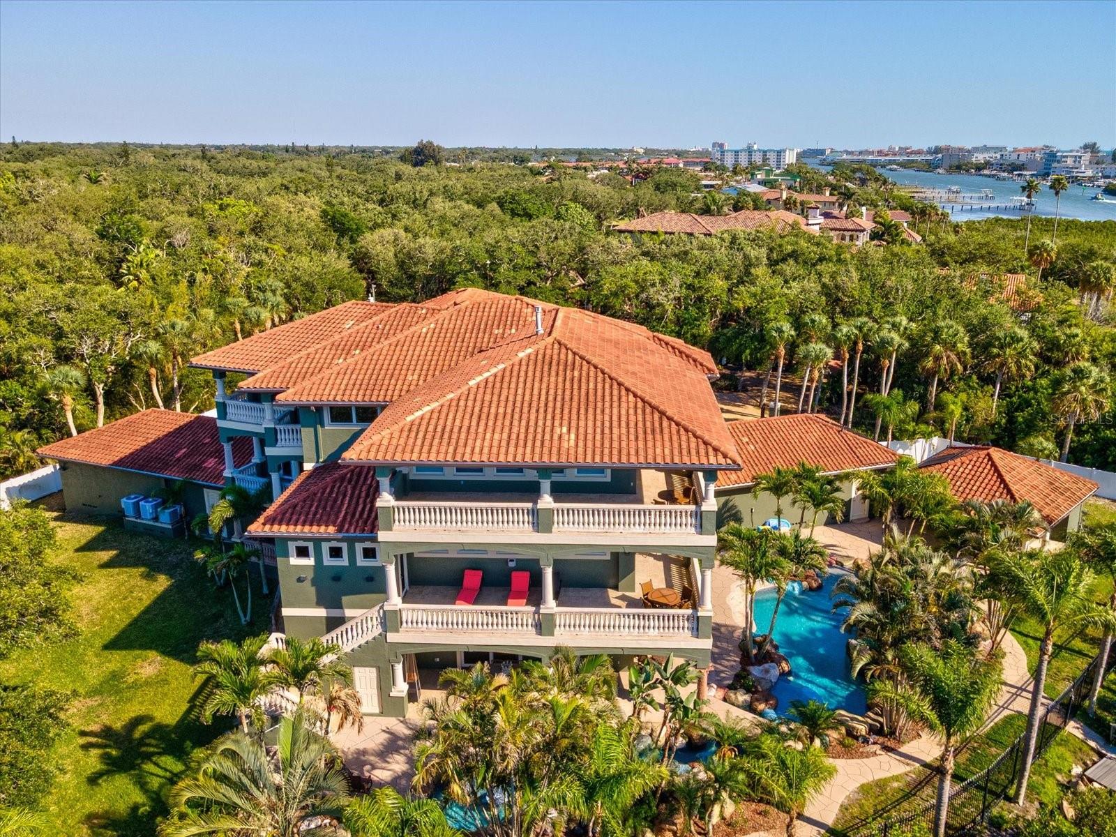 INDIAN ROCKS - Residential