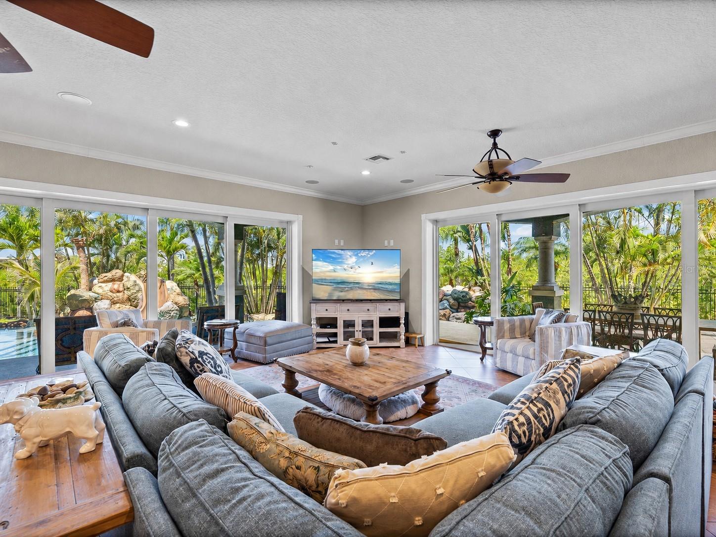 INDIAN ROCKS - Residential