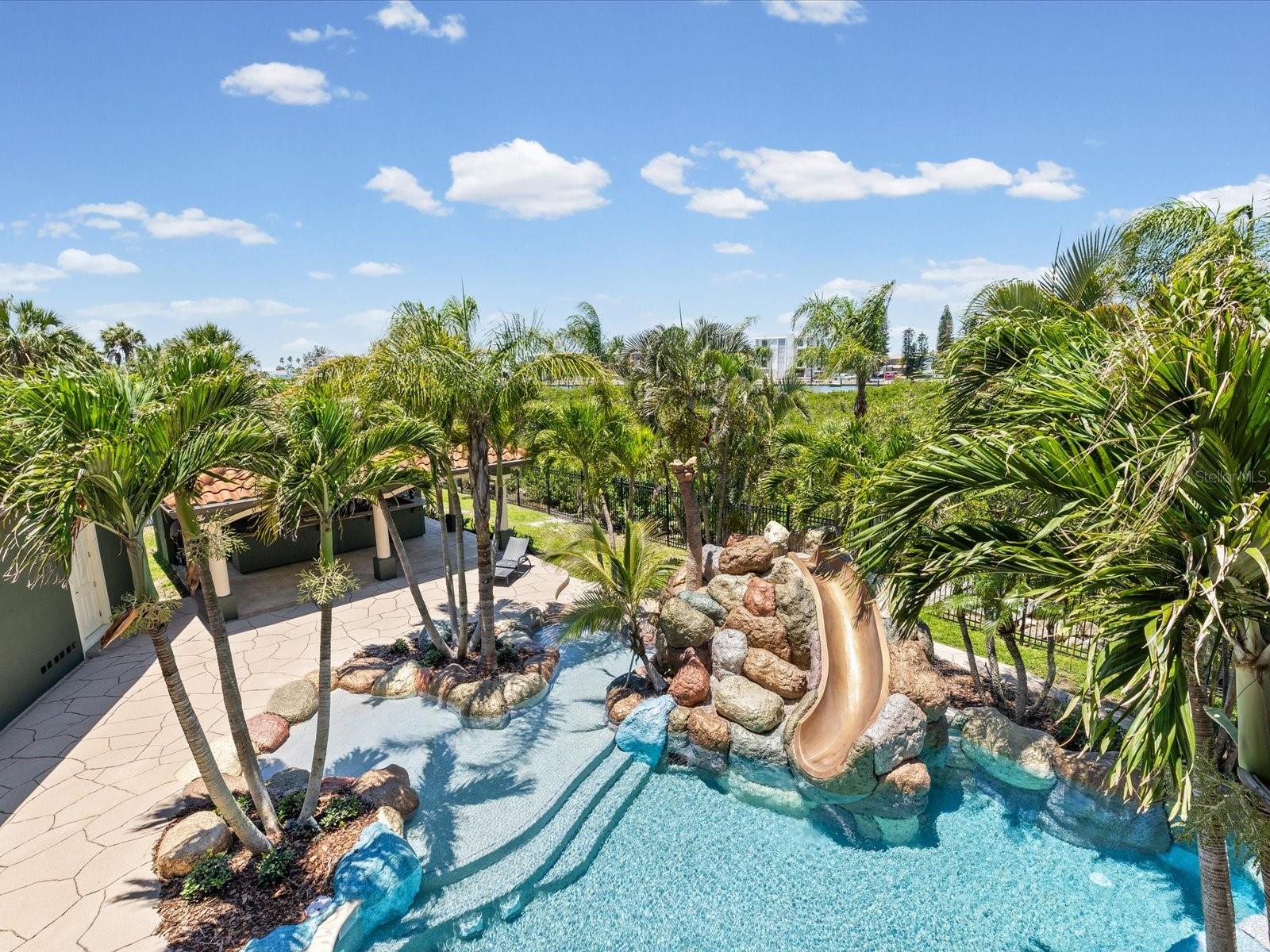 INDIAN ROCKS - Residential