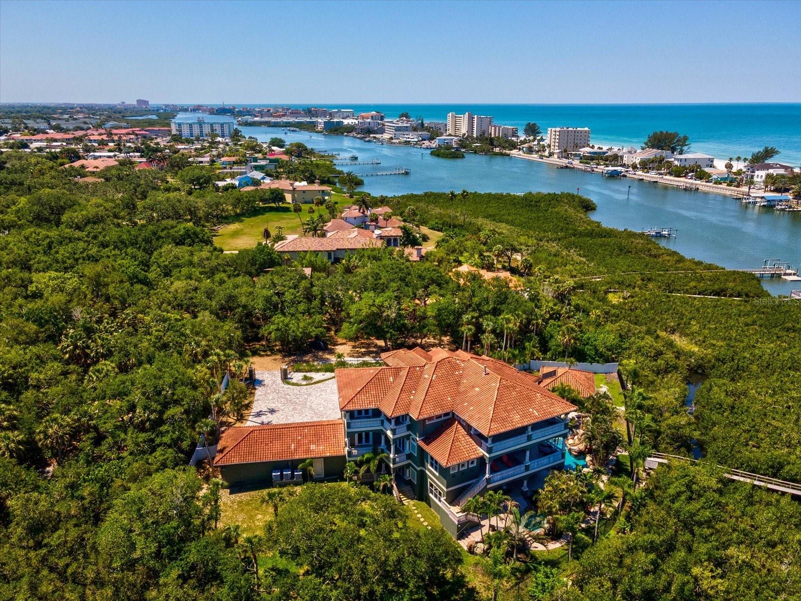INDIAN ROCKS - Residential