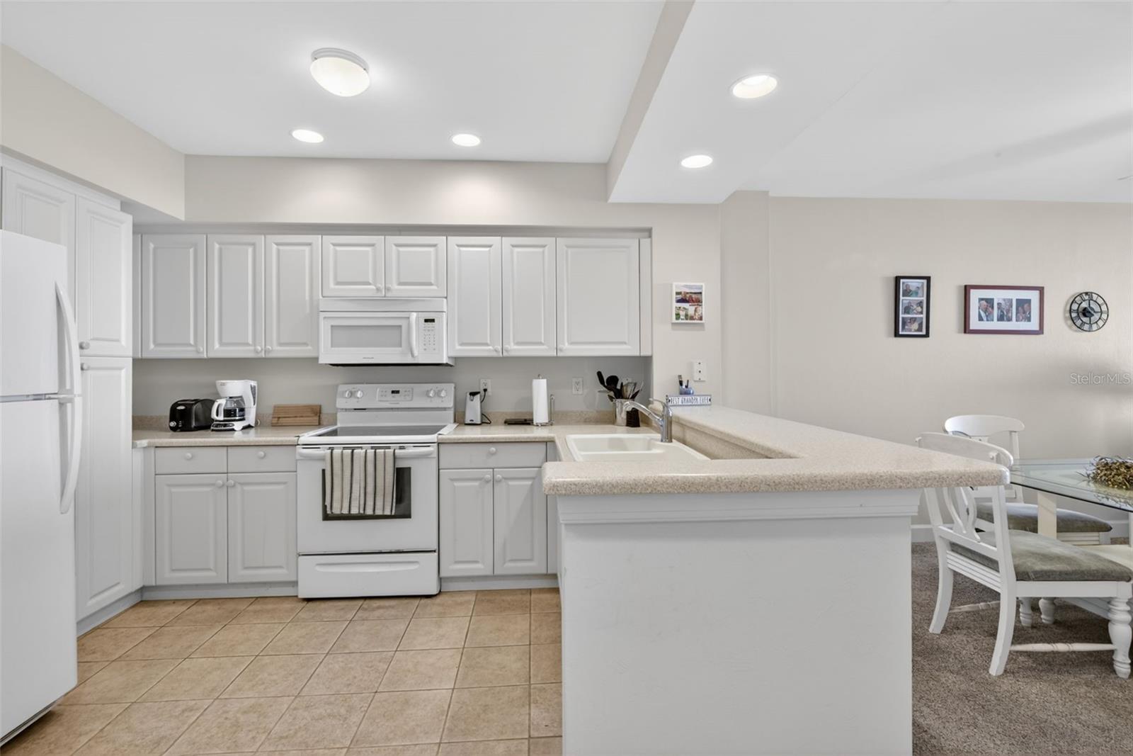 VISTA DEL SOL/BURNT STORE MARI - Residential